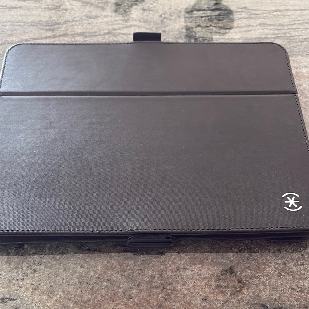 Speck Black Tablet Cover Sleek and Protective